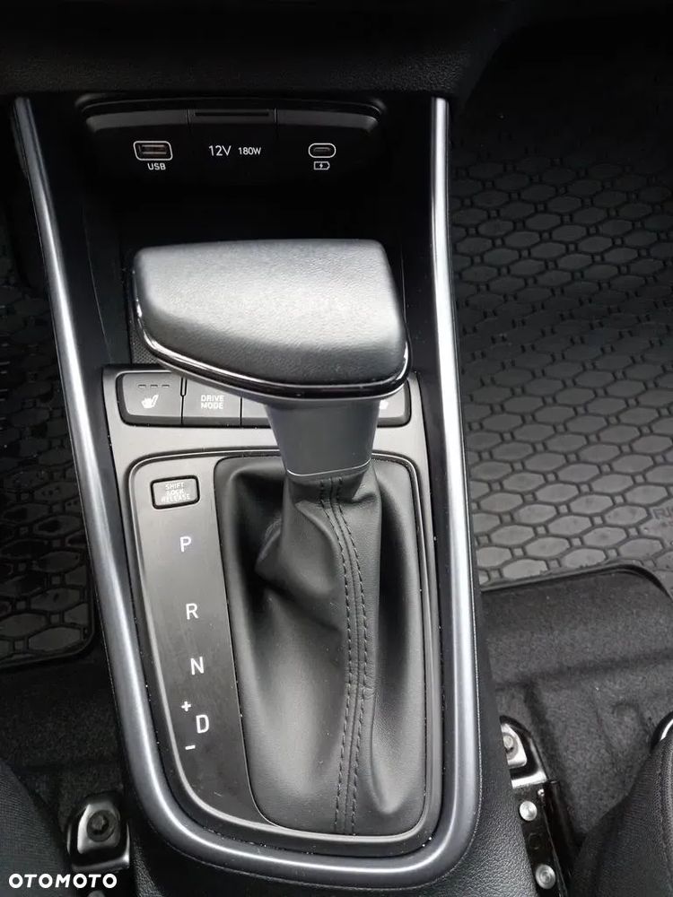 Hyundai i20 - 23