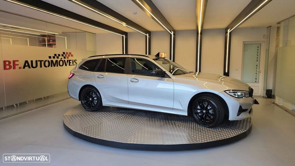 BMW 330 e Touring Corporate Edition Auto - 9