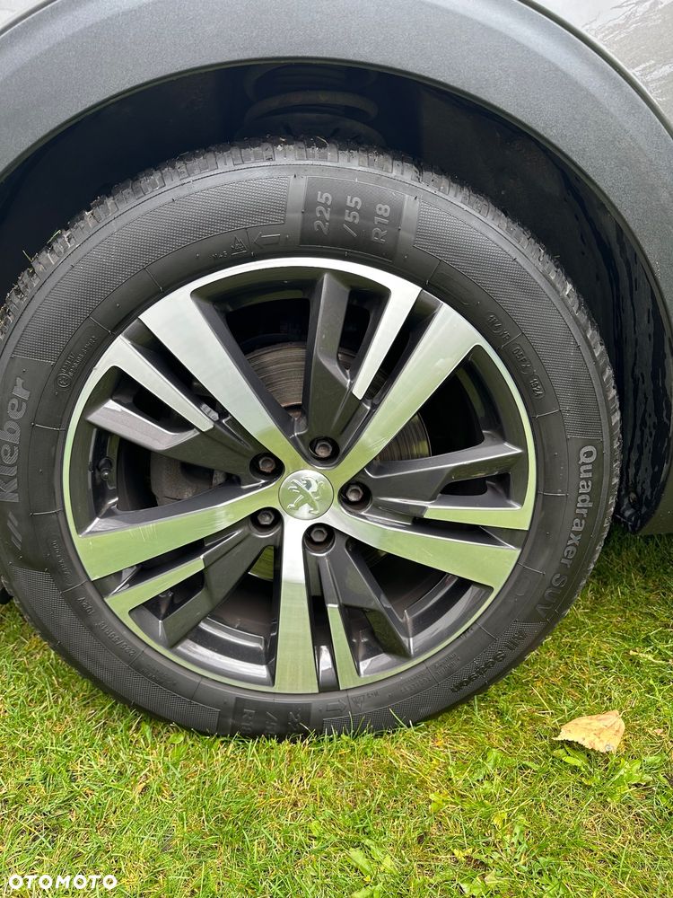 Peugeot 3008 1.2 PureTech Allure Pack S&S EAT8 - 19