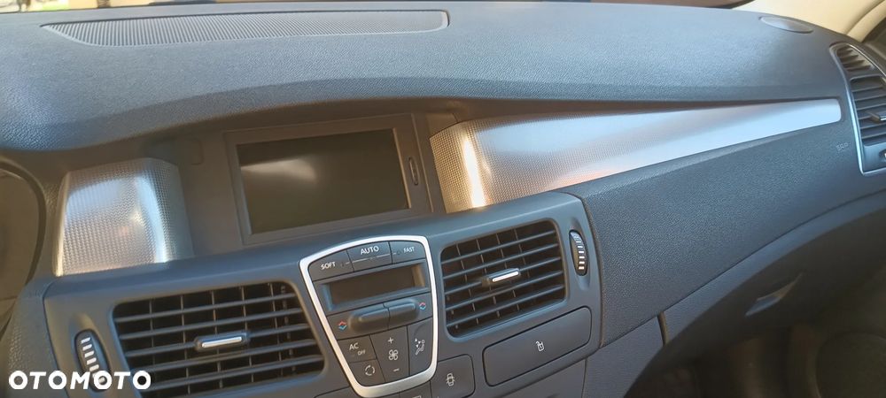 Renault Laguna dCi 110 FAP Dynamique - 11