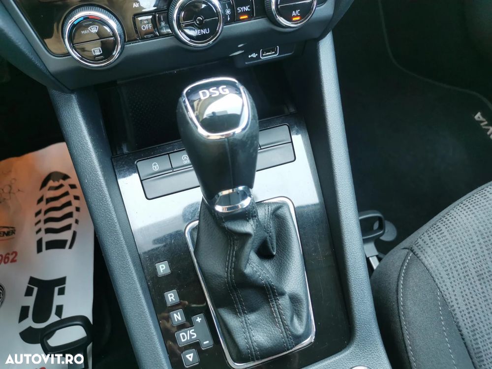 Skoda Octavia 1.5 TSI DSG MHEV Style - 23