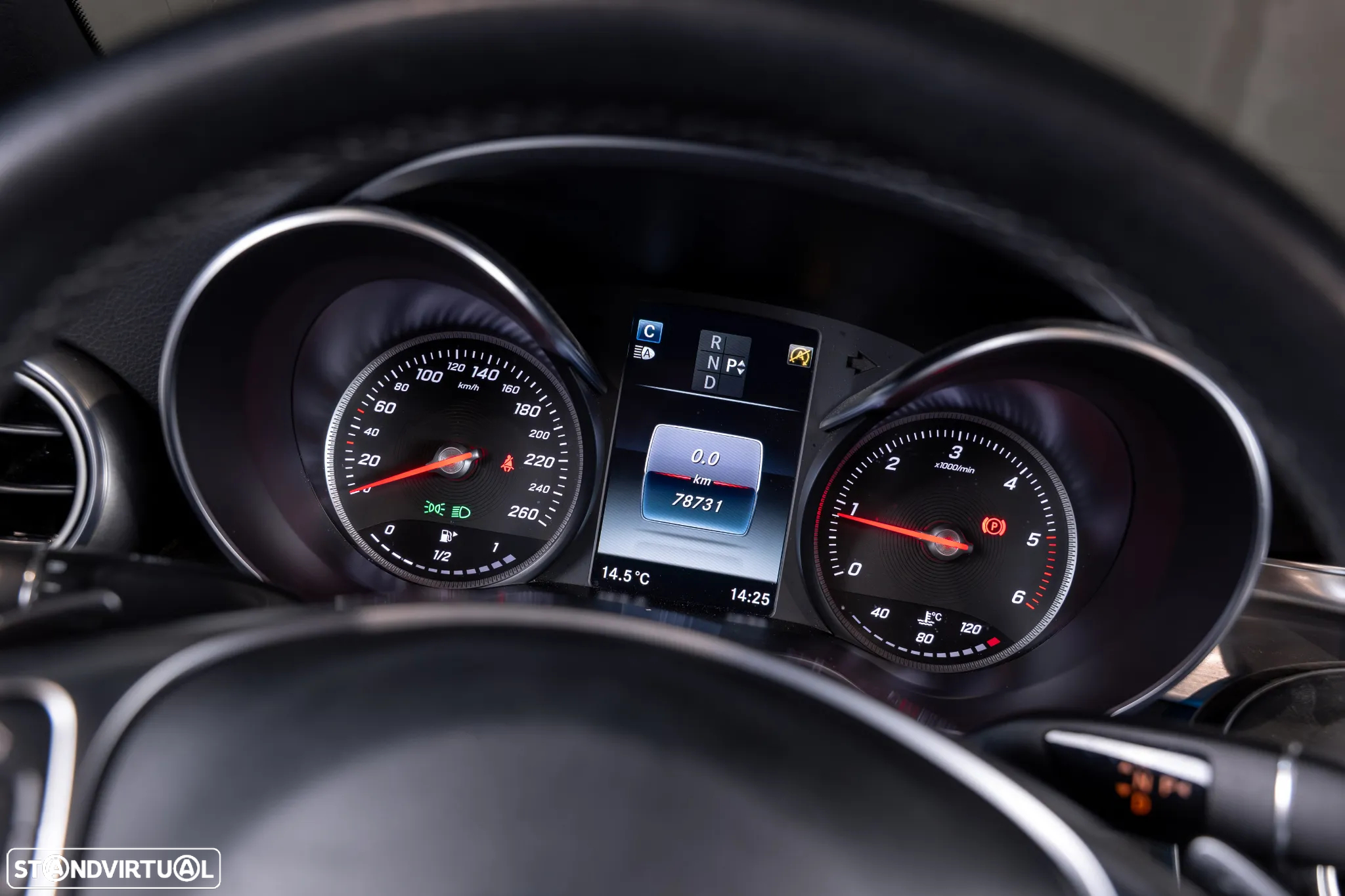 Mercedes-Benz C 220 d Cabrio 4Matic 9G-TRONIC AMG Line - 14