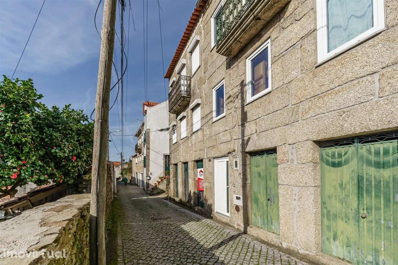 Moradia T3 / Seia, Vila Cova à Coelheira - Grande imagem: 3/19