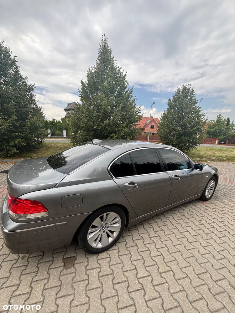 BMW Seria 7 730d - 24