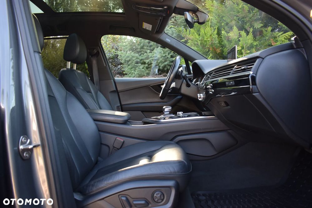 Audi Q7 3.0 TFSI Quattro Tiptronic - 10