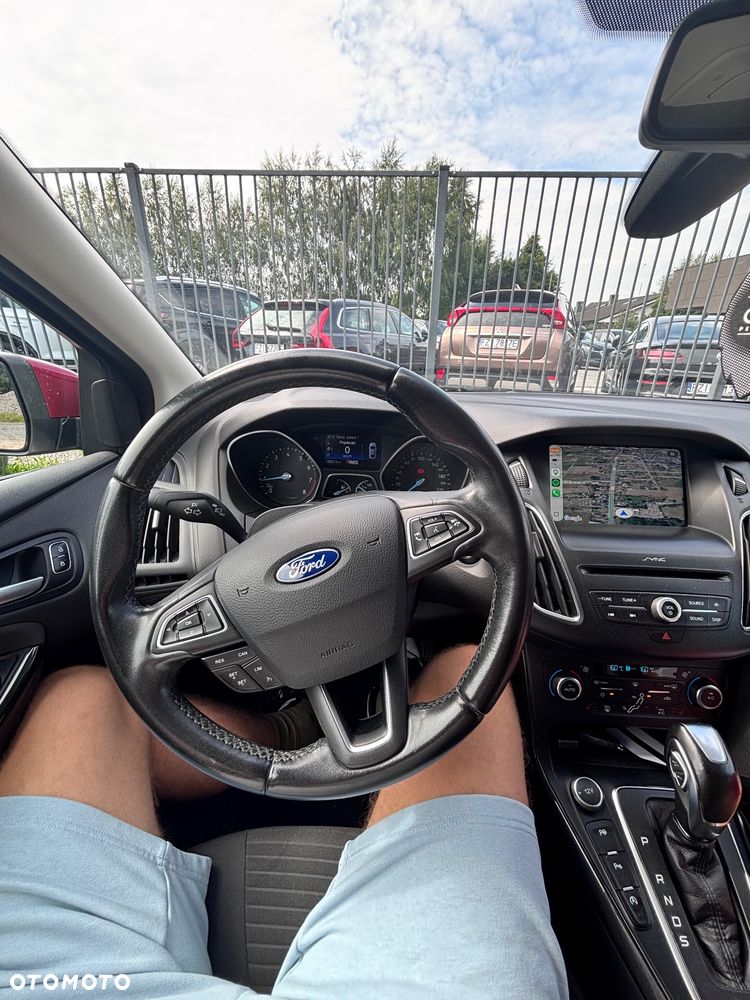 Ford Focus 1.0 EcoBoost Titanium - 17