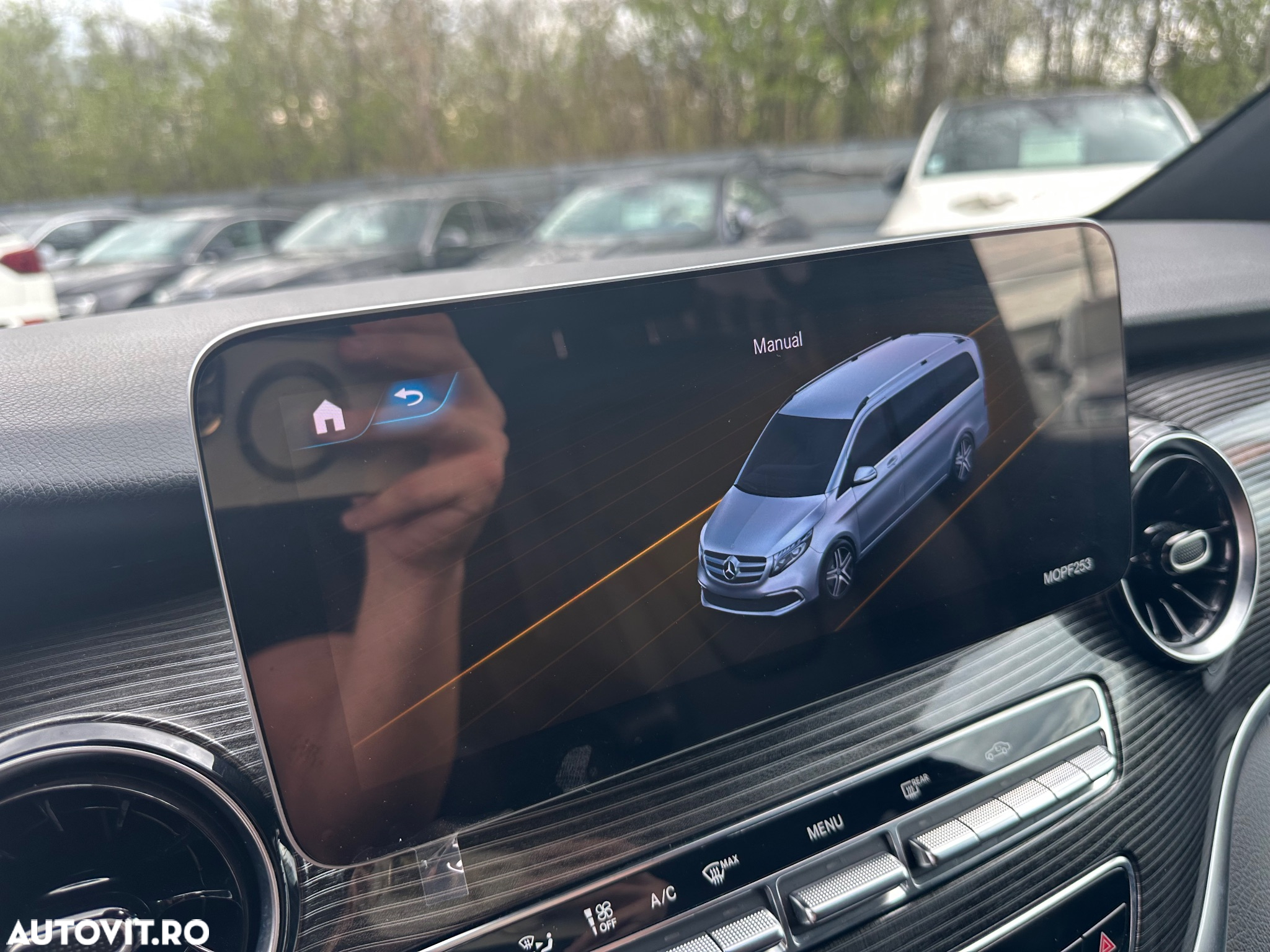Mercedes-Benz V 300 d lang 9G-TRONIC Avantgarde - 23