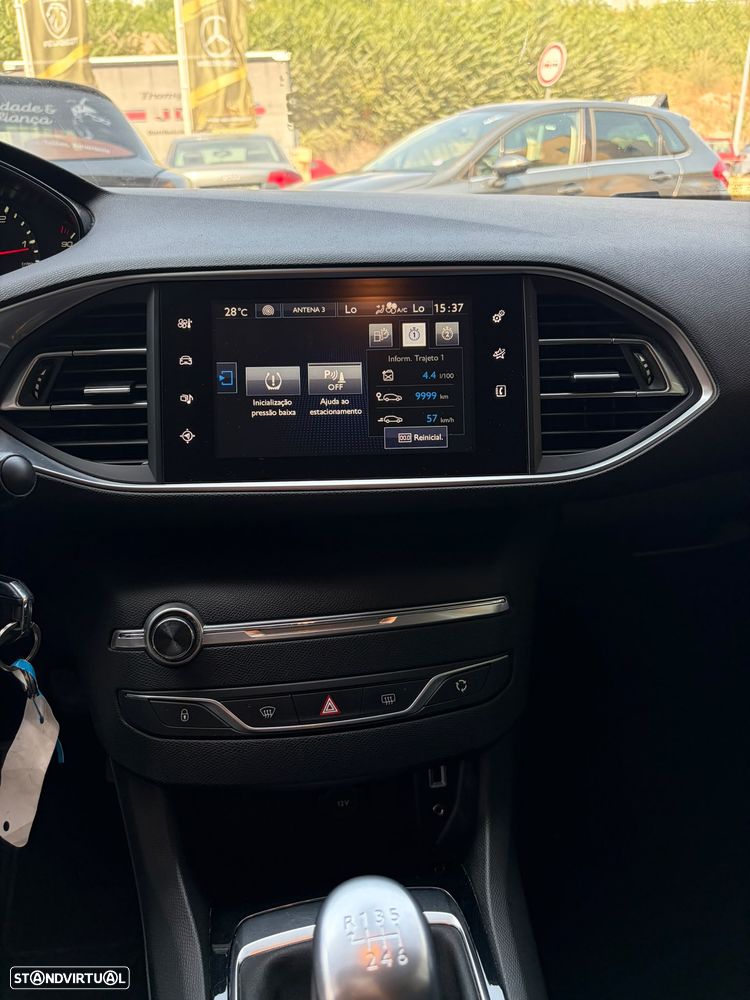 Peugeot 308 1.6 e-HDi Allure - 15