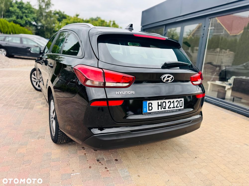 Hyundai i30 1.6 CRDI DCT Premium - 32
