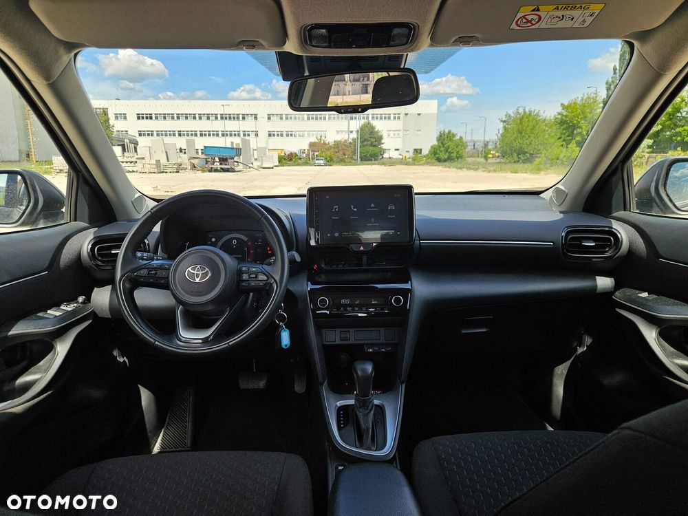 Toyota Yaris Cross Hybrid 1.5 Comfort - 17