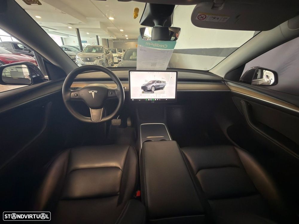 Tesla Model Y Long Range Dual Motor AWD - 10