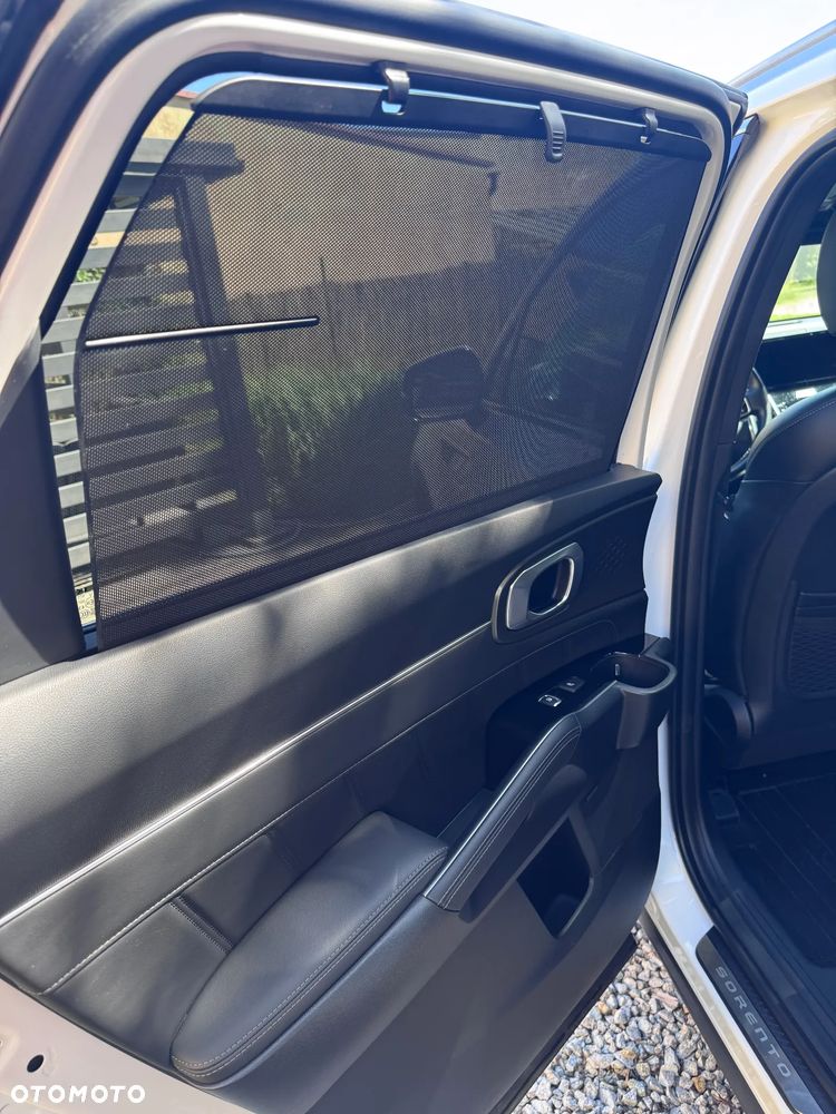 Kia Sorento - 12