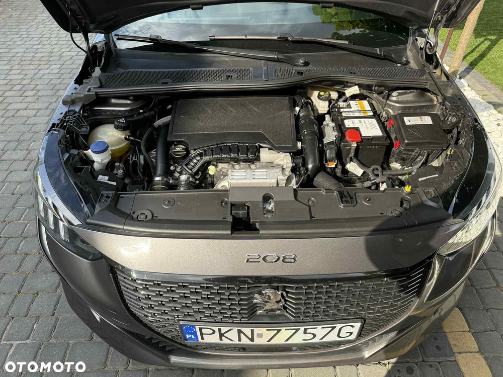 Peugeot 208 PureTech 100 EAT8 GT Pack - 12