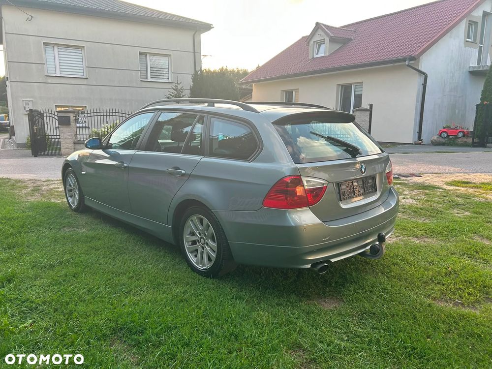BMW Seria 3 320d - 3