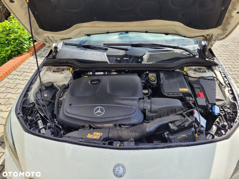 Mercedes-Benz CLA 250 4-Matic Sport - 18