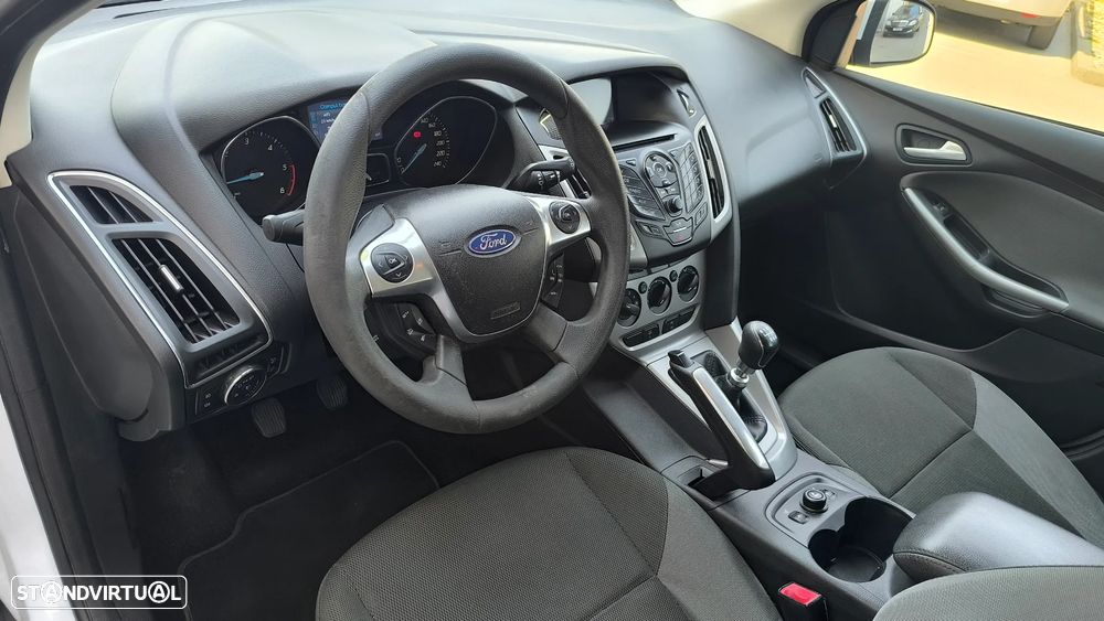 Ford Focus SW 1.6 TDCi DPF Trend - 29
