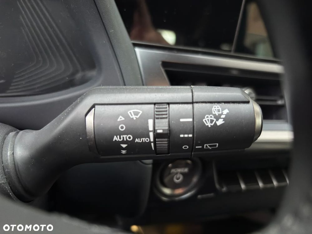 Lexus UX 250h GPF Business 2WD - 19