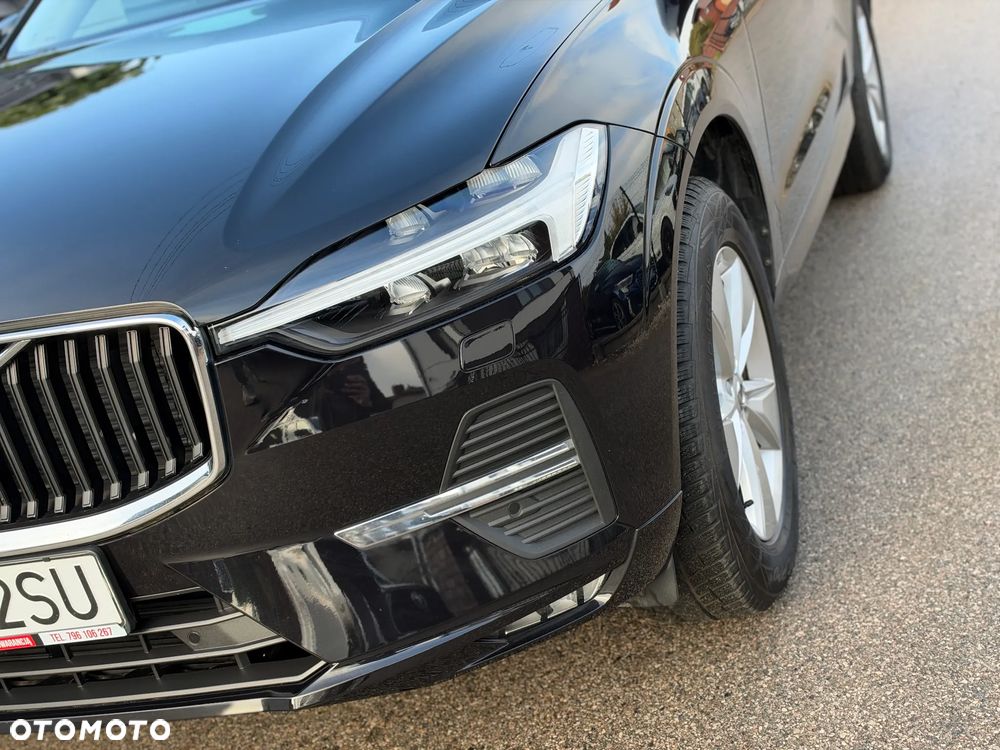 Volvo XC 60 B4 B Momentum Pro - 39