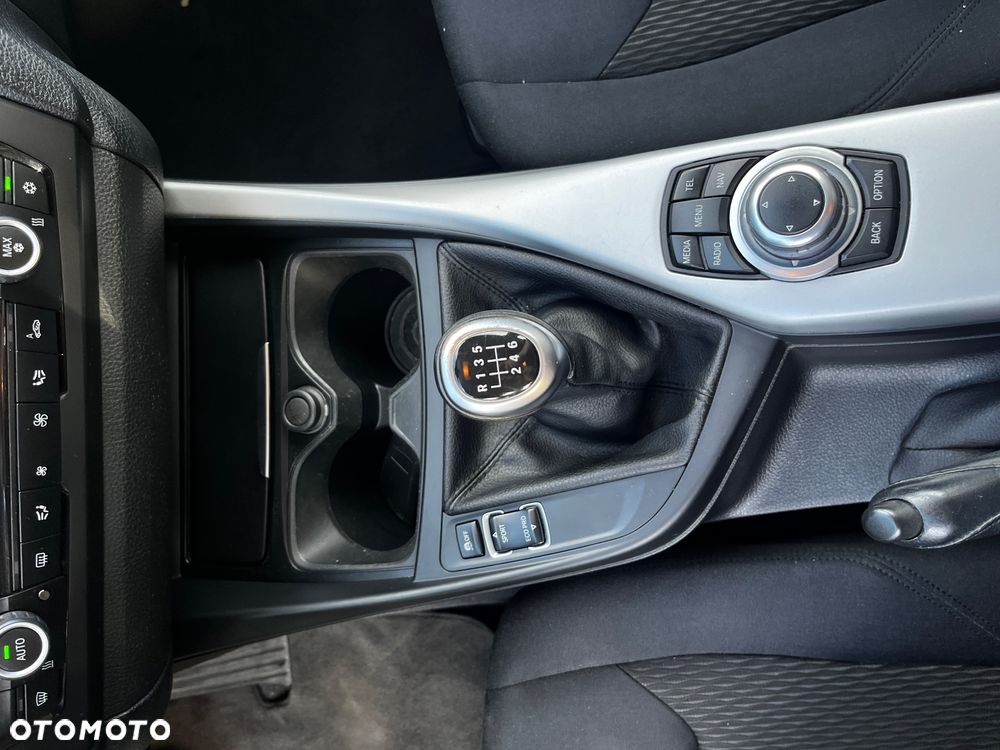 BMW Seria 1 116d EfficientDynamics Edition - 23
