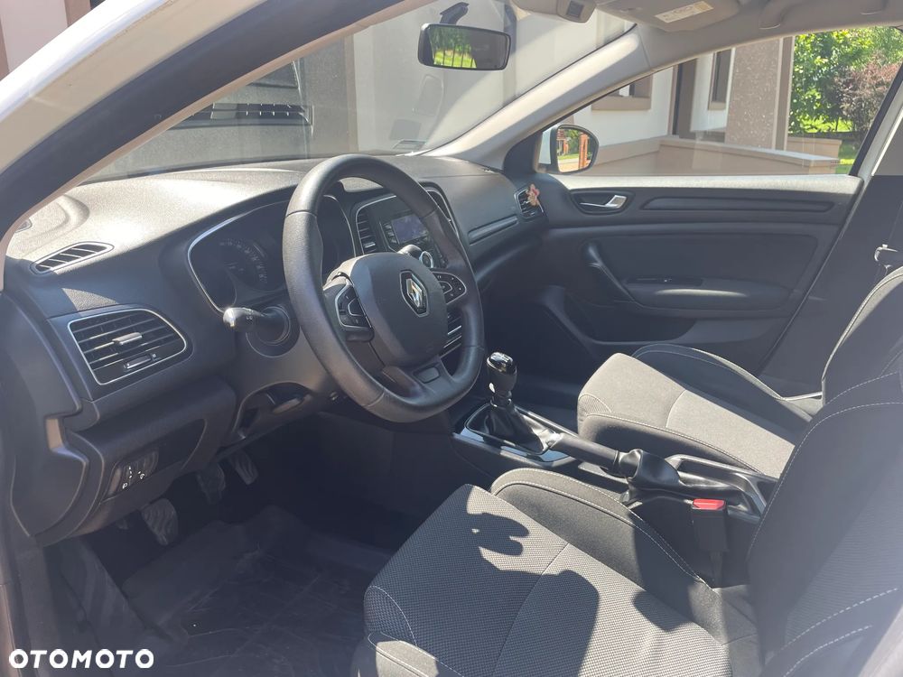 Renault Megane 1.6 SCe Life - 12