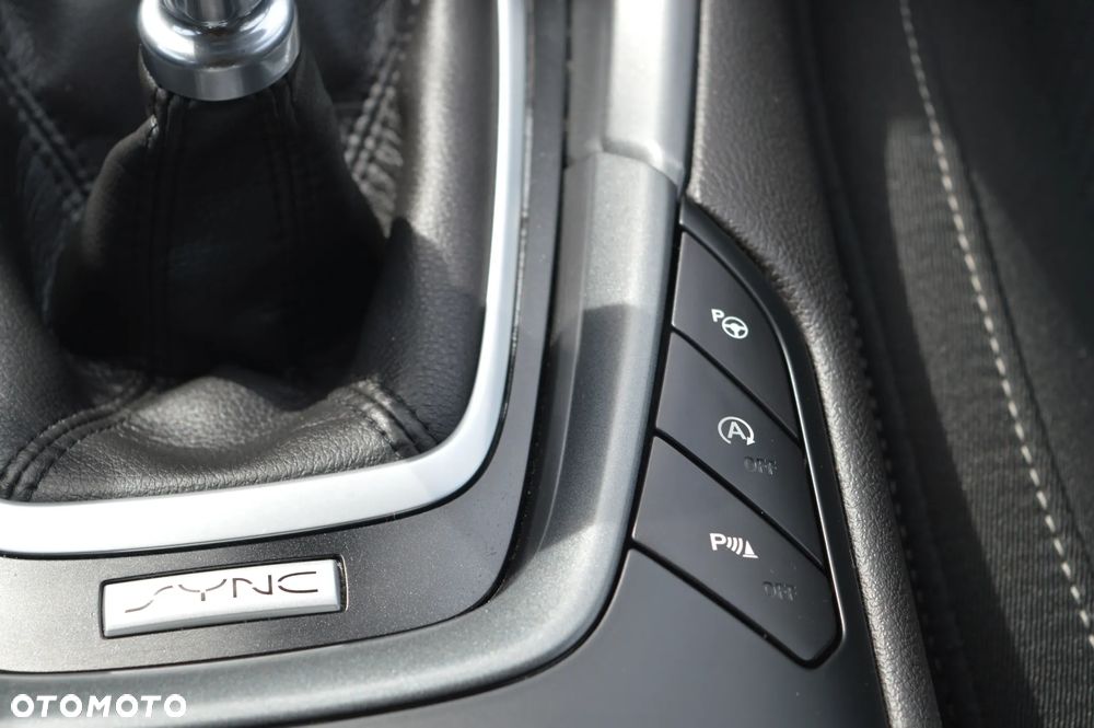 Ford Mondeo 1.5 EcoBoost Titanium - 19