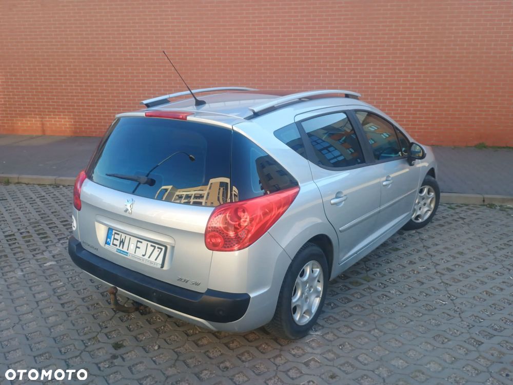 Peugeot 207 - 5