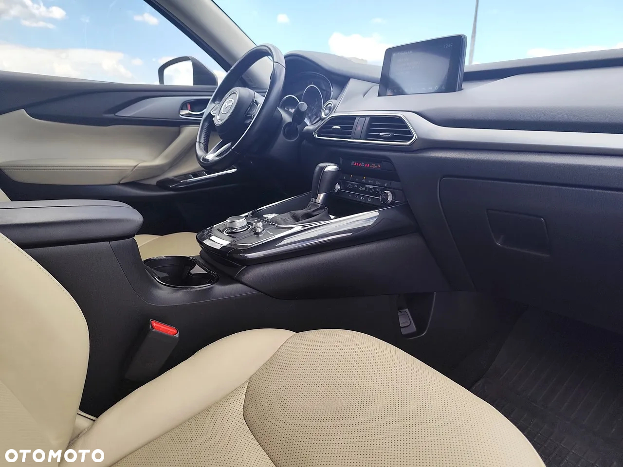 Mazda CX-9 - 11