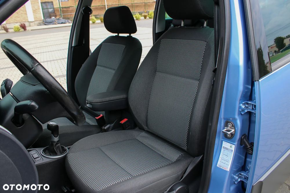 Skoda Roomster 1.6 16V Comfort PLUS EDITION - 34