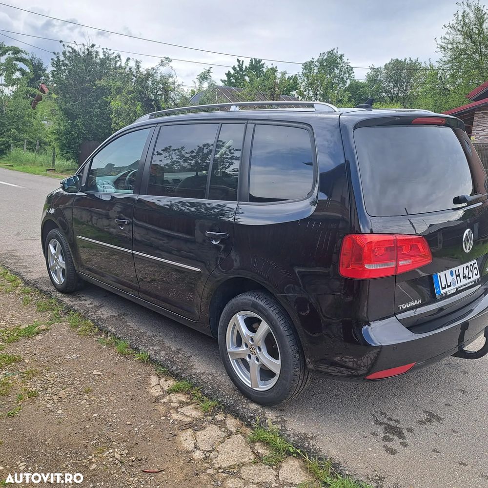 Volkswagen Touran - 21