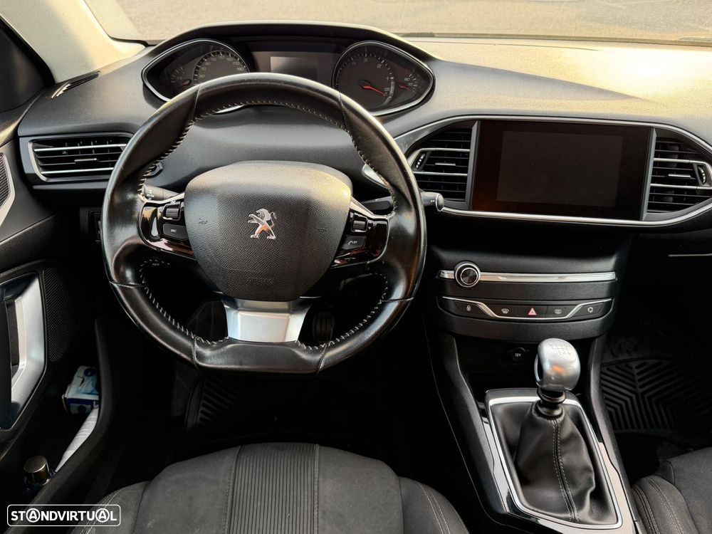Peugeot 308 - 14