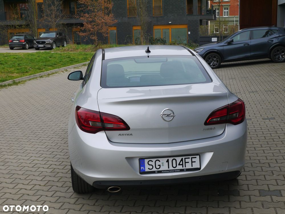 Opel Astra 1.4 Turbo Active - 4
