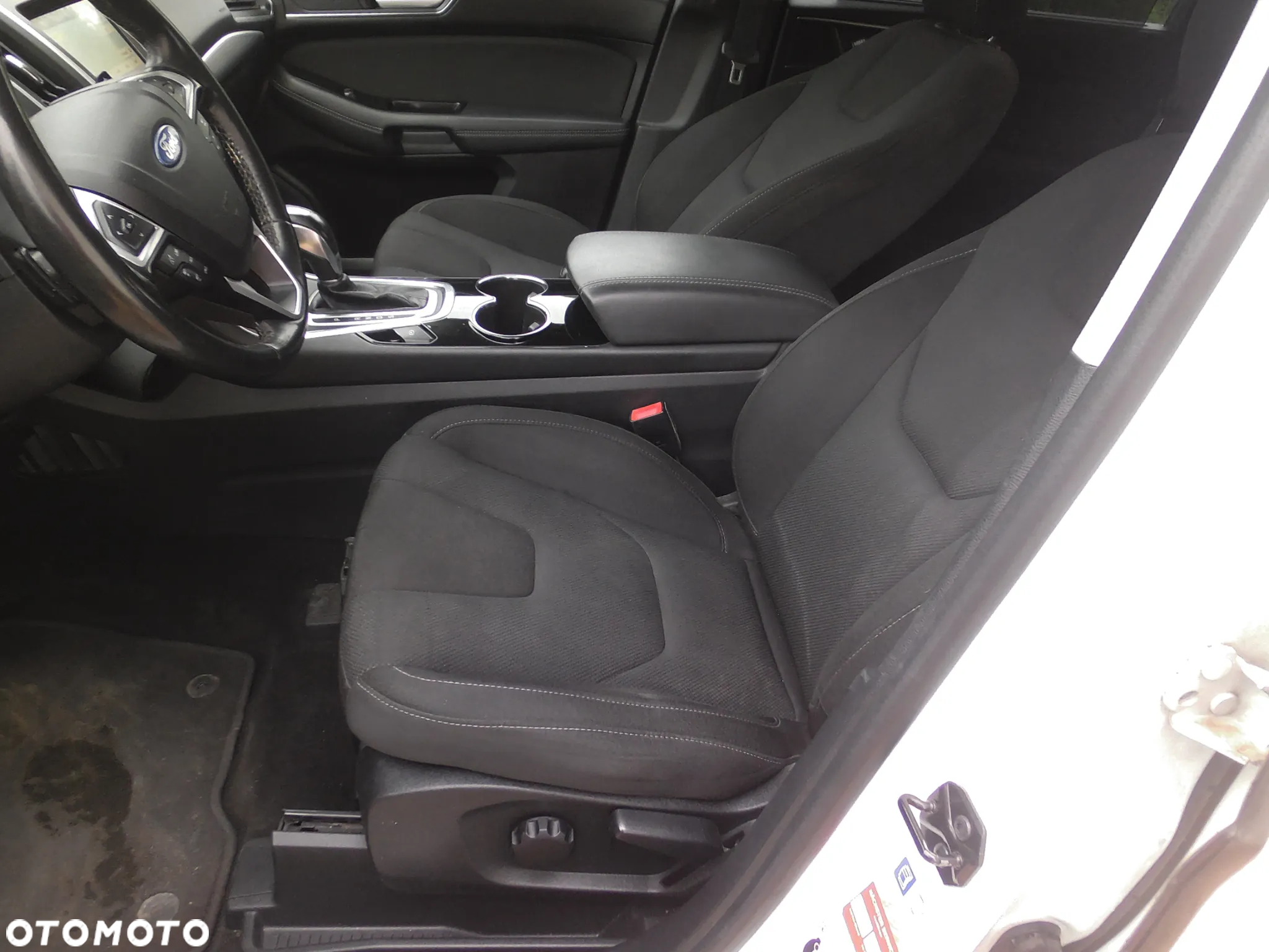 Ford S-Max 2.0 TDCi 4WD Titanium PowerShift - 18