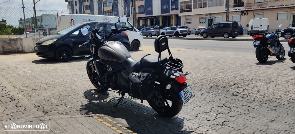 Kawasaki Vulcan 650 S - 8