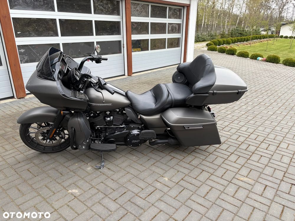 Harley-Davidson Touring Road Glide - 1