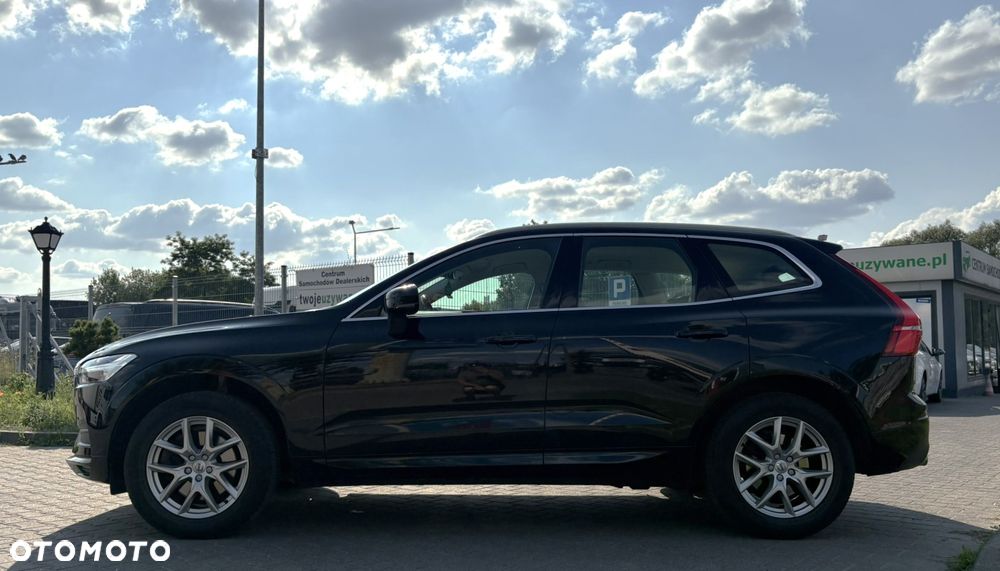 Volvo XC 60 B4 D AWD Momentum - 4