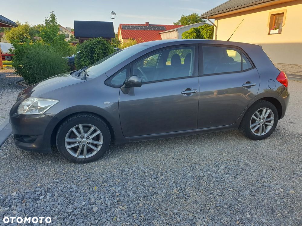 Toyota Auris - 23