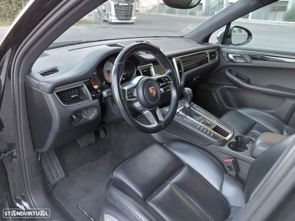 Porsche Macan S - 22