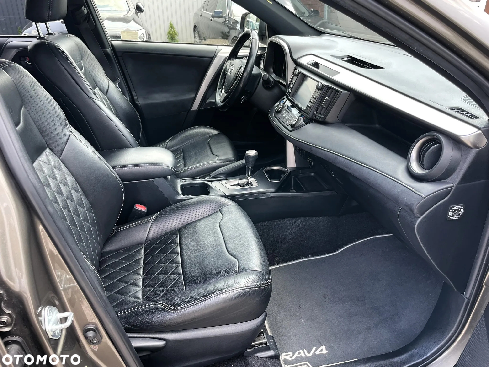 Toyota RAV4 Hybrid Prestige 4x4 - 11