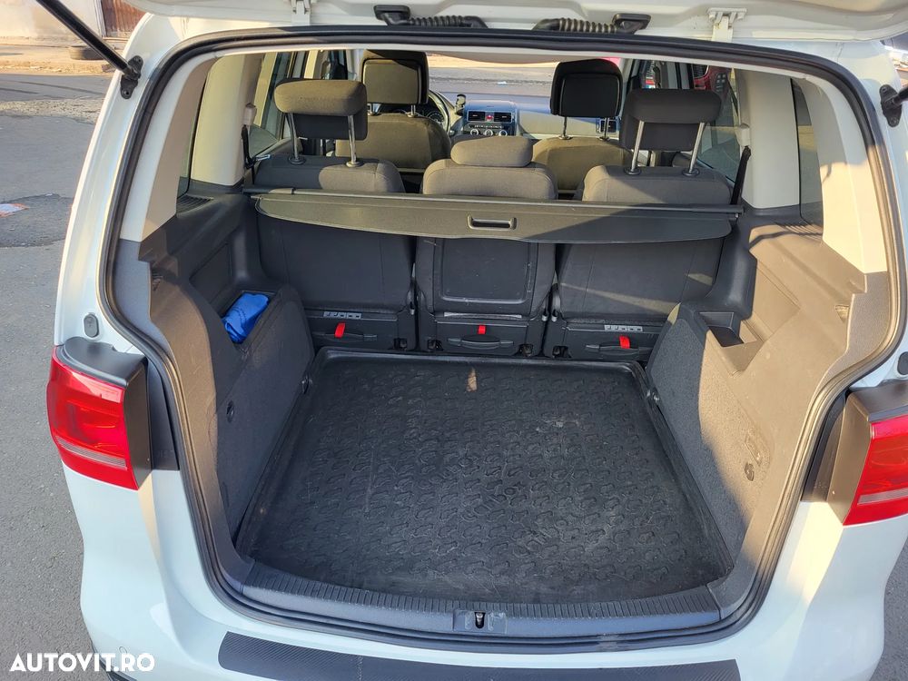 Volkswagen Touran Cross 2.0 TDI DSG - 9