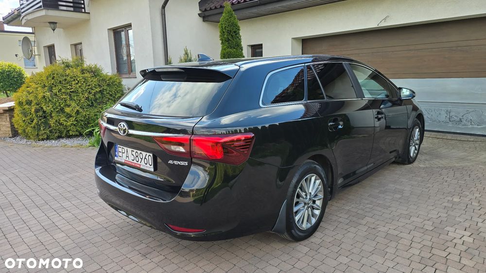 Toyota Avensis - 9