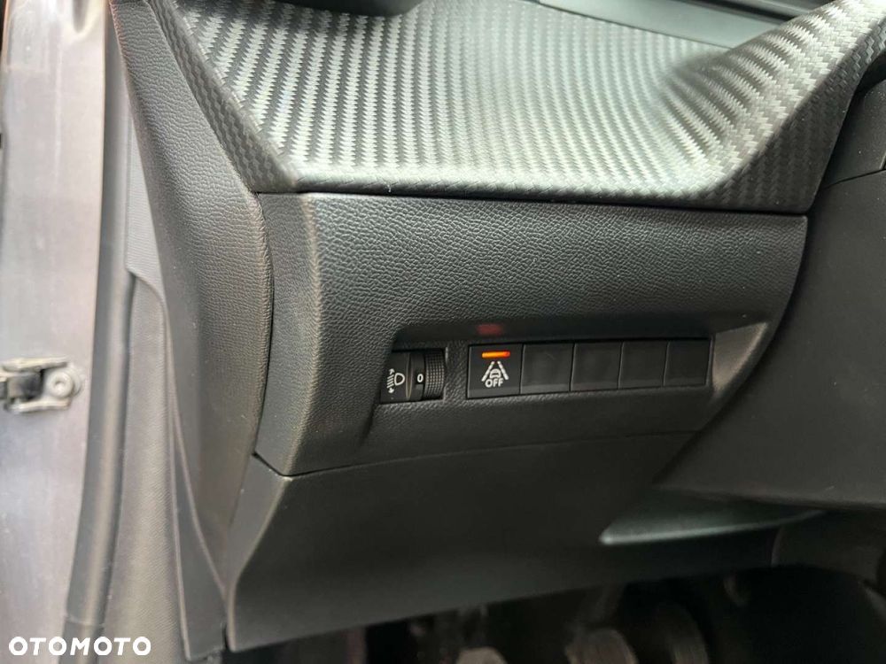 Peugeot 208 1.2 PureTech Style S&S - 18