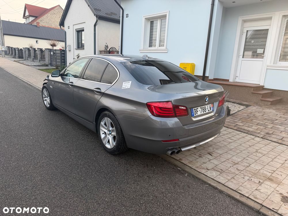 BMW Seria 5 525d - 5