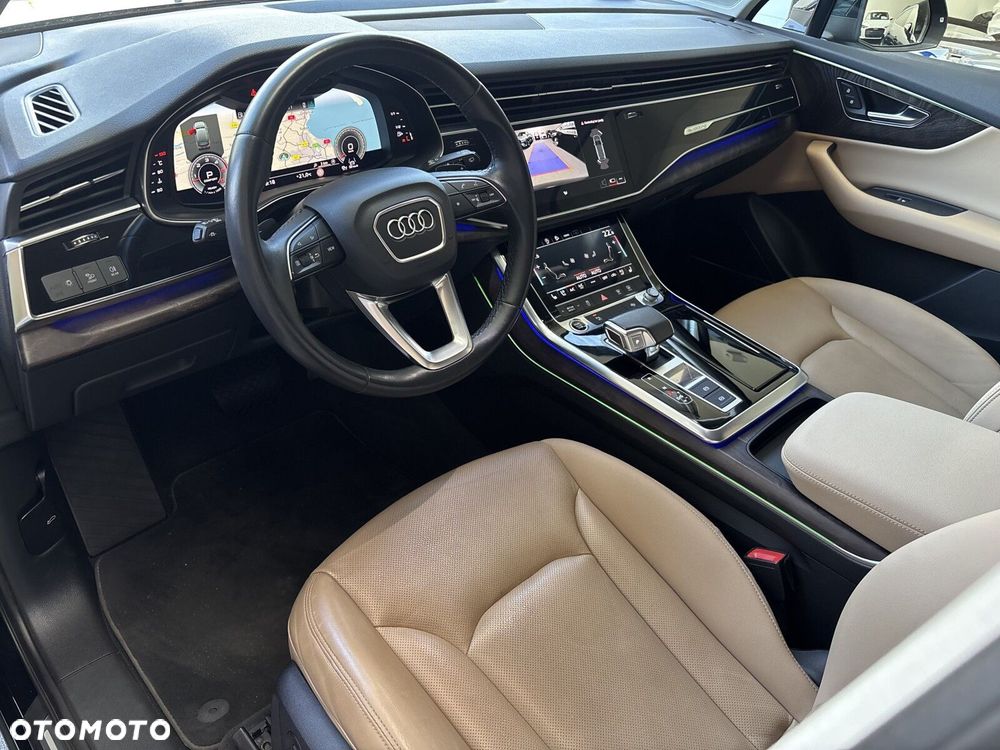 Audi Q7 - 17