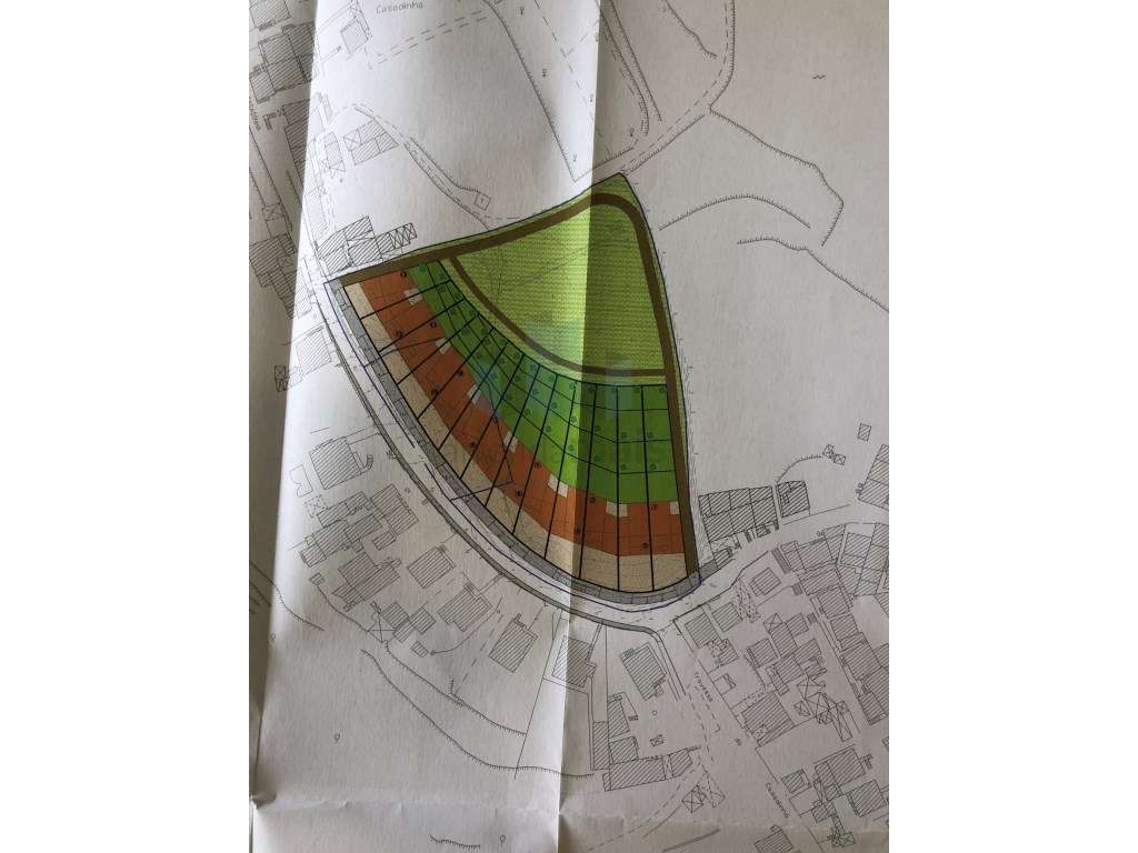 Vende-se Terreno junto à Pedrulha em Coimbra - Grande imagem: 2/3