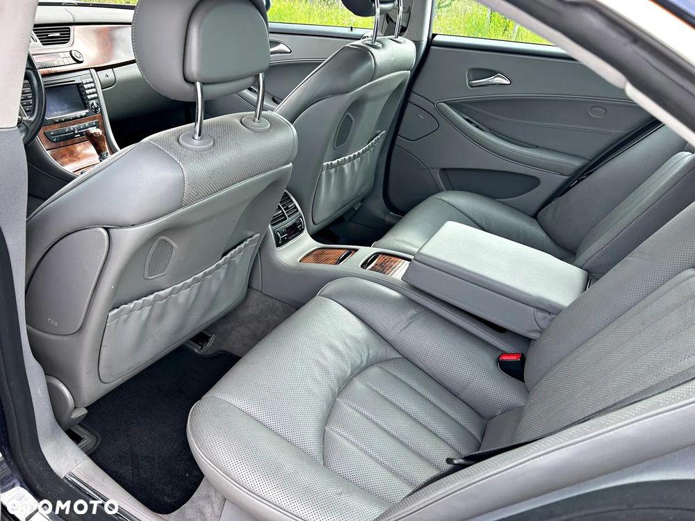 Mercedes-Benz CLS 500 - 10