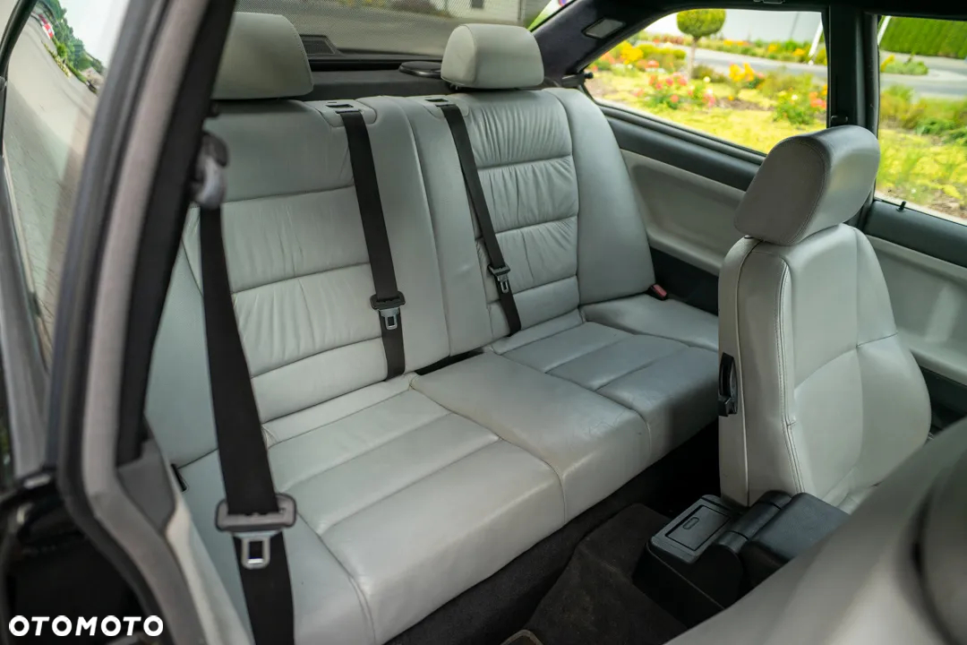 BMW Seria 3 - 33