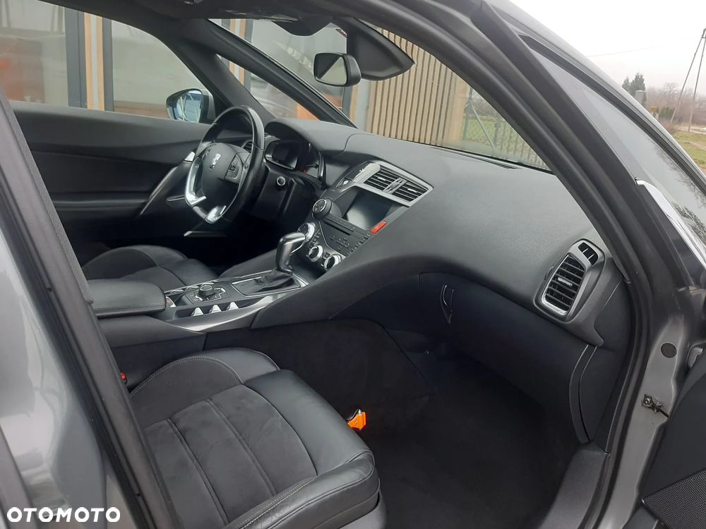 Citroën DS5 HDi 165 Business - 25
