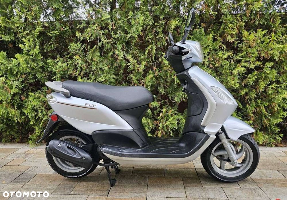 Piaggio FLY - 5