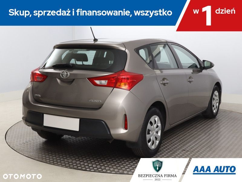 Toyota Auris - 6