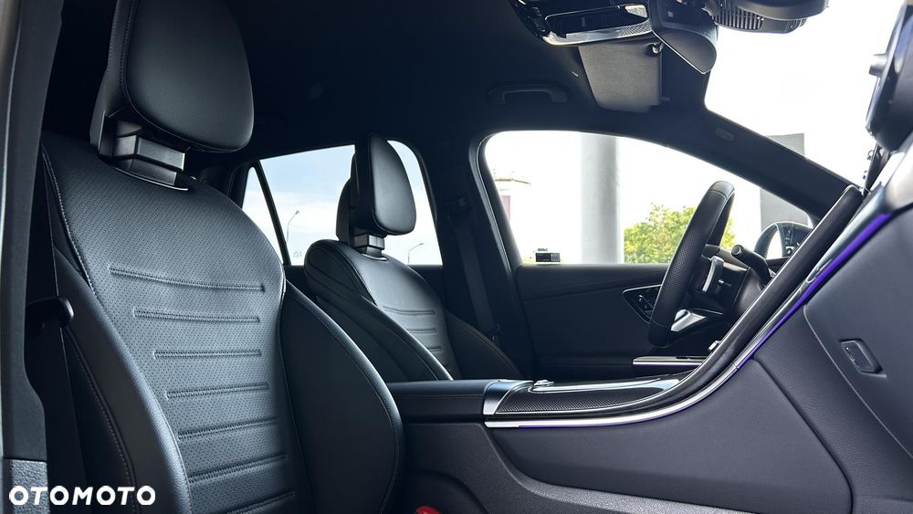 Mercedes-Benz GLC - 26
